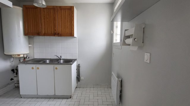 ANGERVILLE LOCATION STUDIO