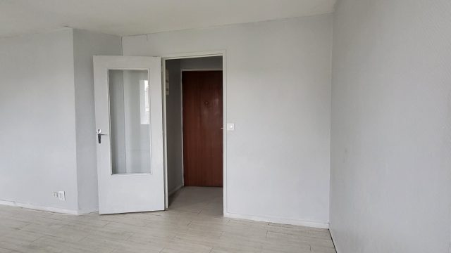 LOCATION SUR ANGERVILLE